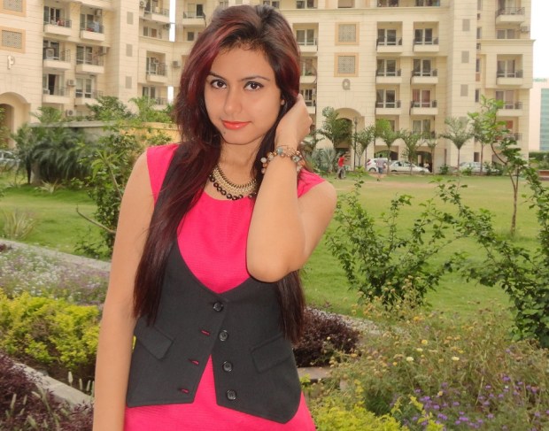 kintyish.com_indian_fashion_blog_pink_kurti_waistcoat_2