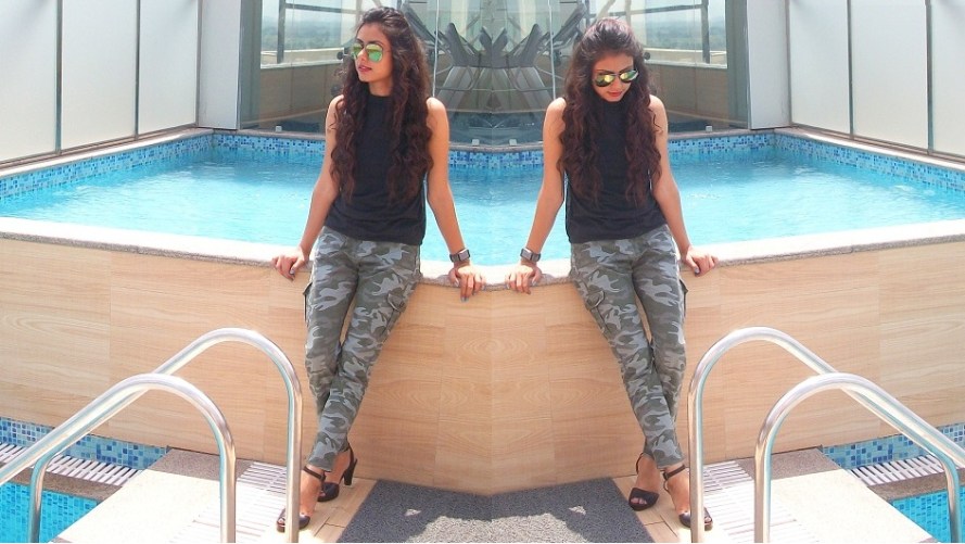kintyish.com_indian_fashion_blog_camouflage_trouser_black_top_mirror_glasses_curls_coll