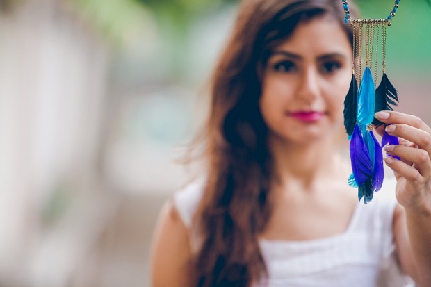 himanshimukhija_kintyish.com_indianfashionblog_feather_post_1.0