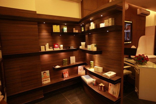 kintyish.com best top indian fashion and styling blog beauty blog ISAAC insta glow facial review 2