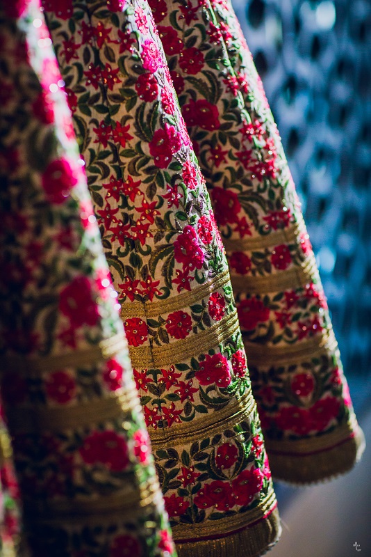 how to curate buy bridal wedding lehenga outfit bridal makeup and jewellery_kintyish.com_indian fashion and lifestyle blog _ himanshi mukhija_1