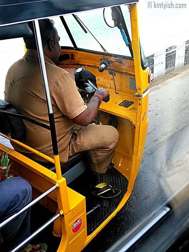 Chennai Mahabalipuram Travel Blog _ Kintyish.com_top best Indian fashion lifestyle travel blog blogger Himanshi Mukhija_5 Chennai Auto Driver